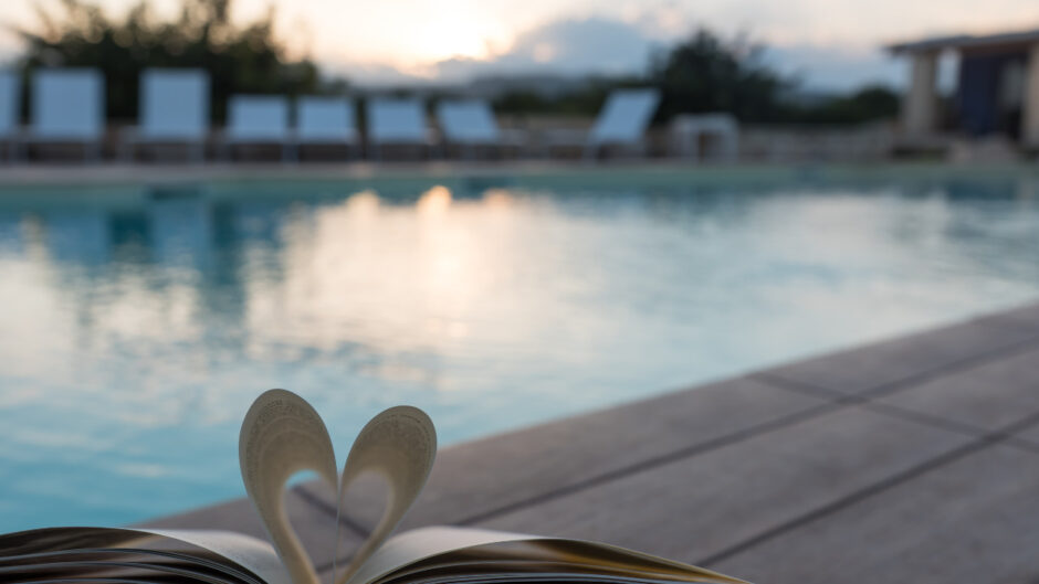 Dobre miejsce, czas i książka to idealny sposób na dobre spędzenie wakacji