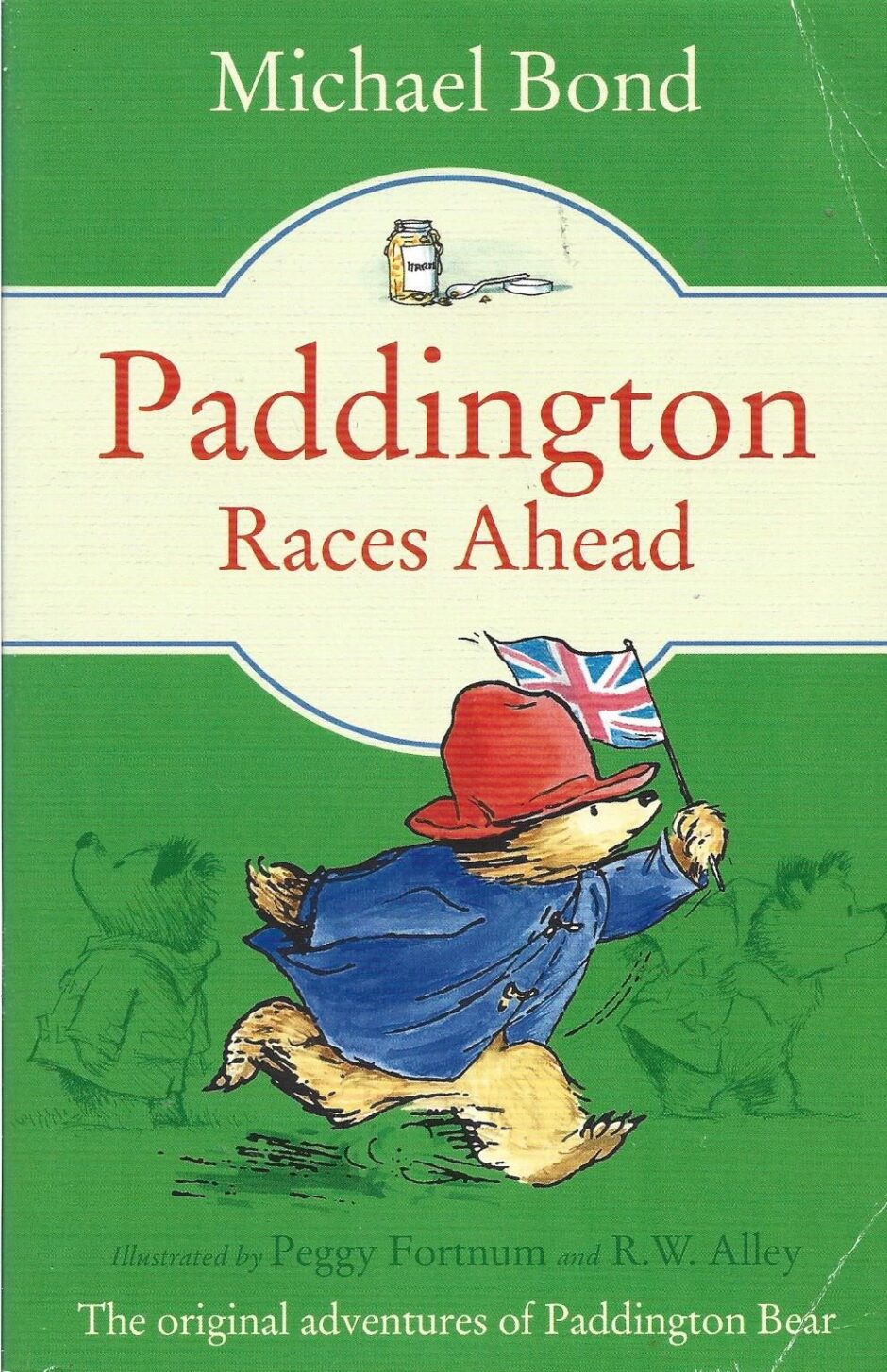 Paddington Races Ahead książka po angielsku